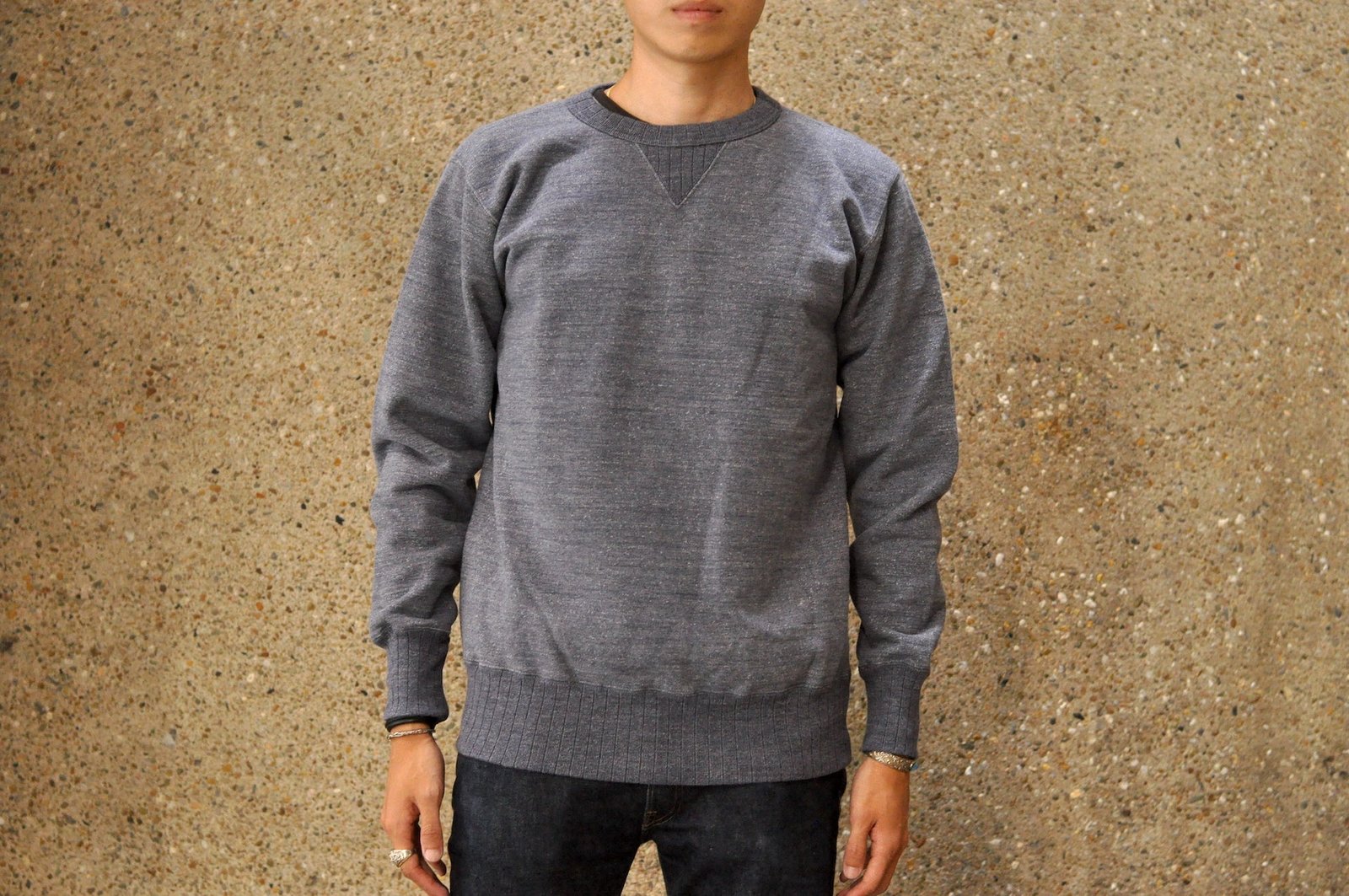 Studio D'Artisan 12oz Suvin Gold loopwheeled sweatshirt in heather navy